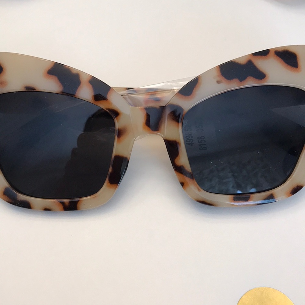 FREE PEOPLE SUNGLASSES 😎 YOU CHOOSE  🌸🐆🐆 - Picture 3 of 5